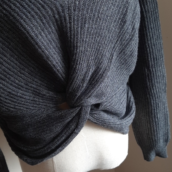 Dynamite Cropped Sweater. - Picture 4 of 6